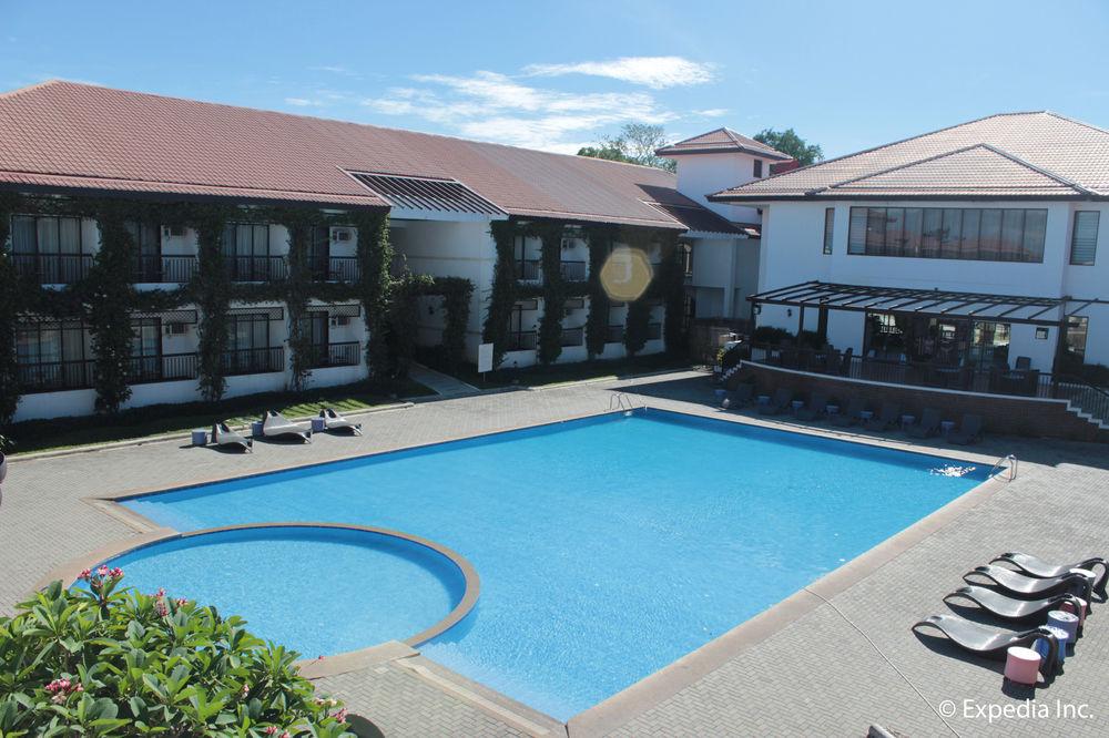 Ilocos Norte Hotel & Convention Center Laoag Ngoại thất bức ảnh