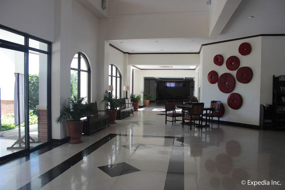 Ilocos Norte Hotel & Convention Center Laoag Ngoại thất bức ảnh