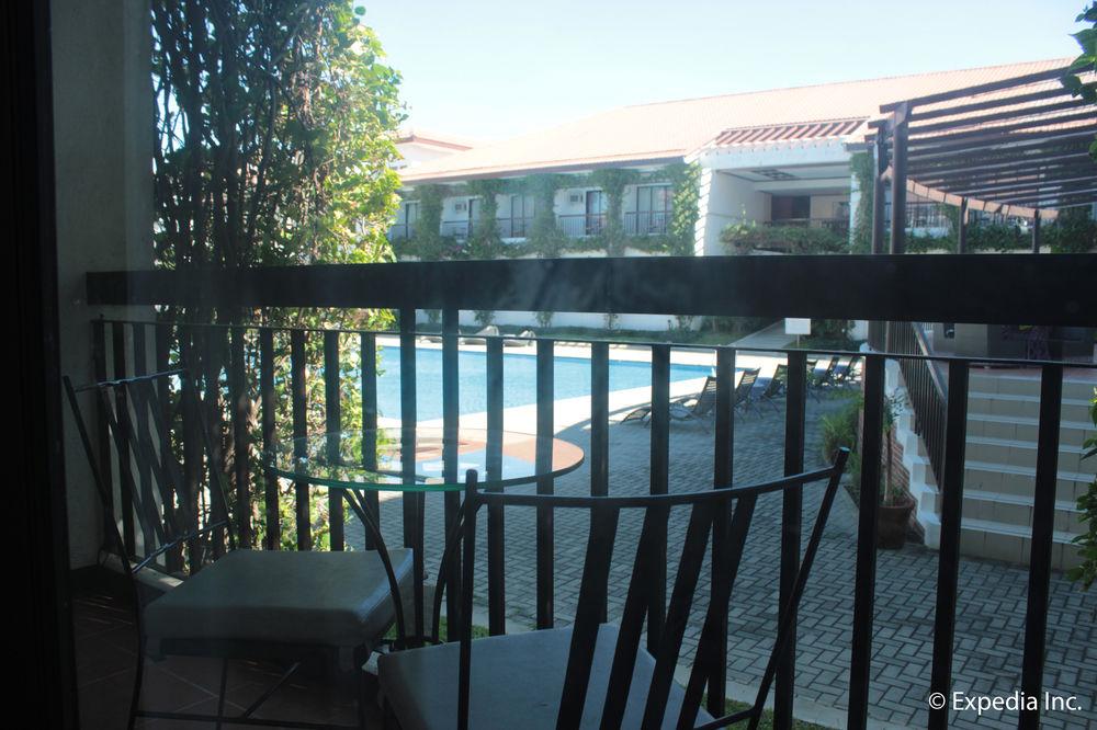 Ilocos Norte Hotel & Convention Center Laoag Ngoại thất bức ảnh