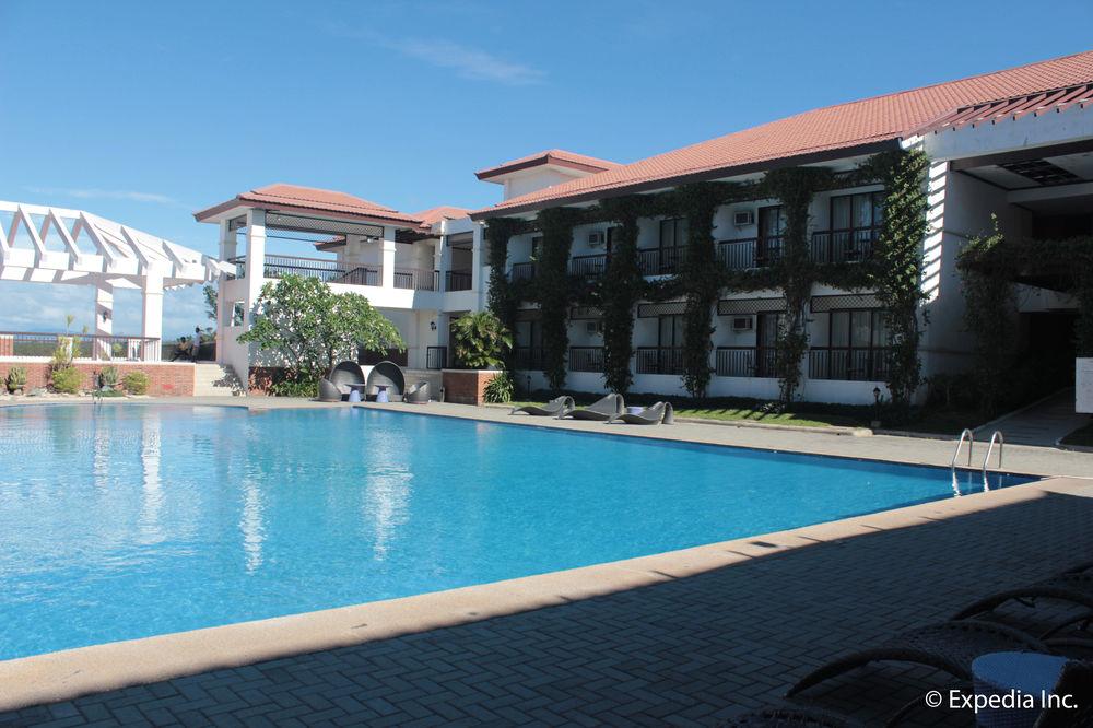 Ilocos Norte Hotel & Convention Center Laoag Ngoại thất bức ảnh