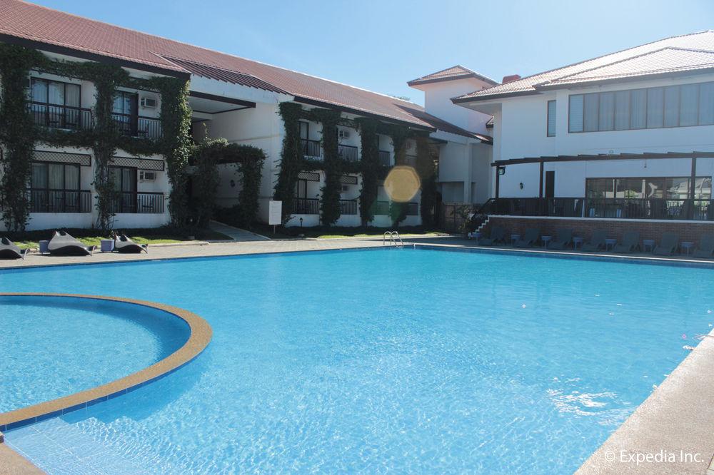 Ilocos Norte Hotel & Convention Center Laoag Ngoại thất bức ảnh