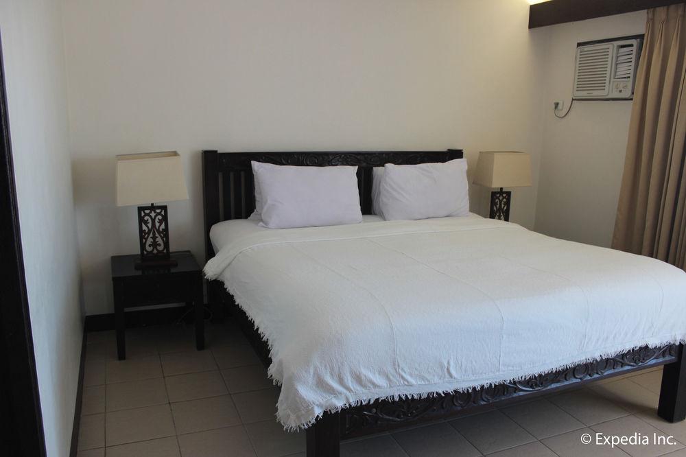 Ilocos Norte Hotel & Convention Center Laoag Ngoại thất bức ảnh