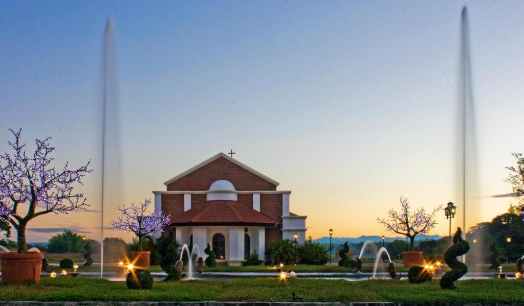 Ilocos Norte Hotel & Convention Center Laoag Ngoại thất bức ảnh