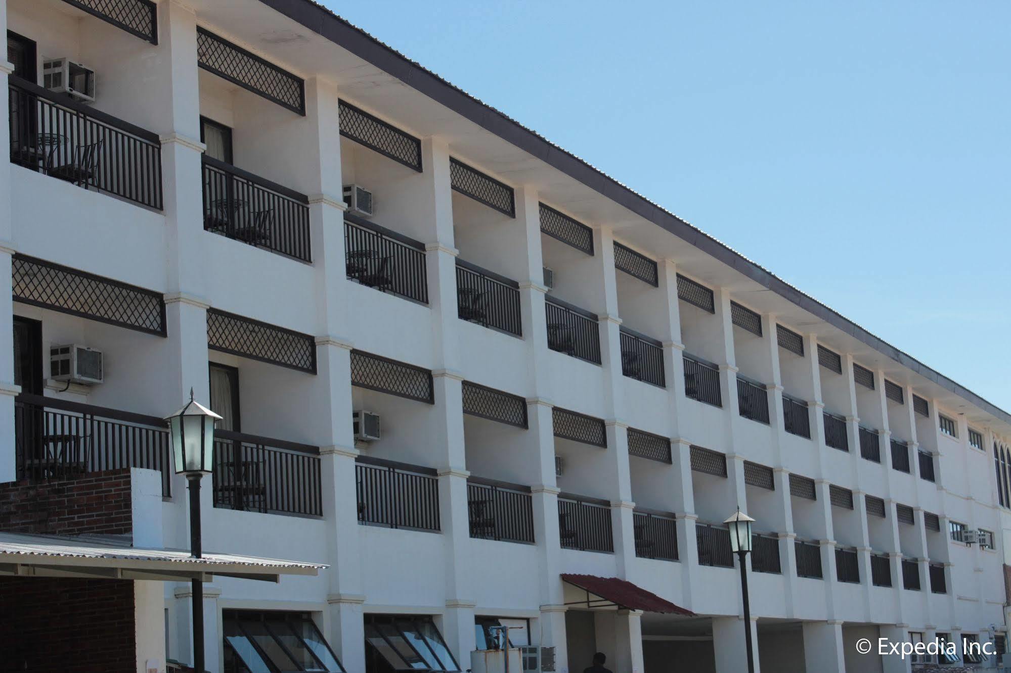 Ilocos Norte Hotel & Convention Center Laoag Ngoại thất bức ảnh
