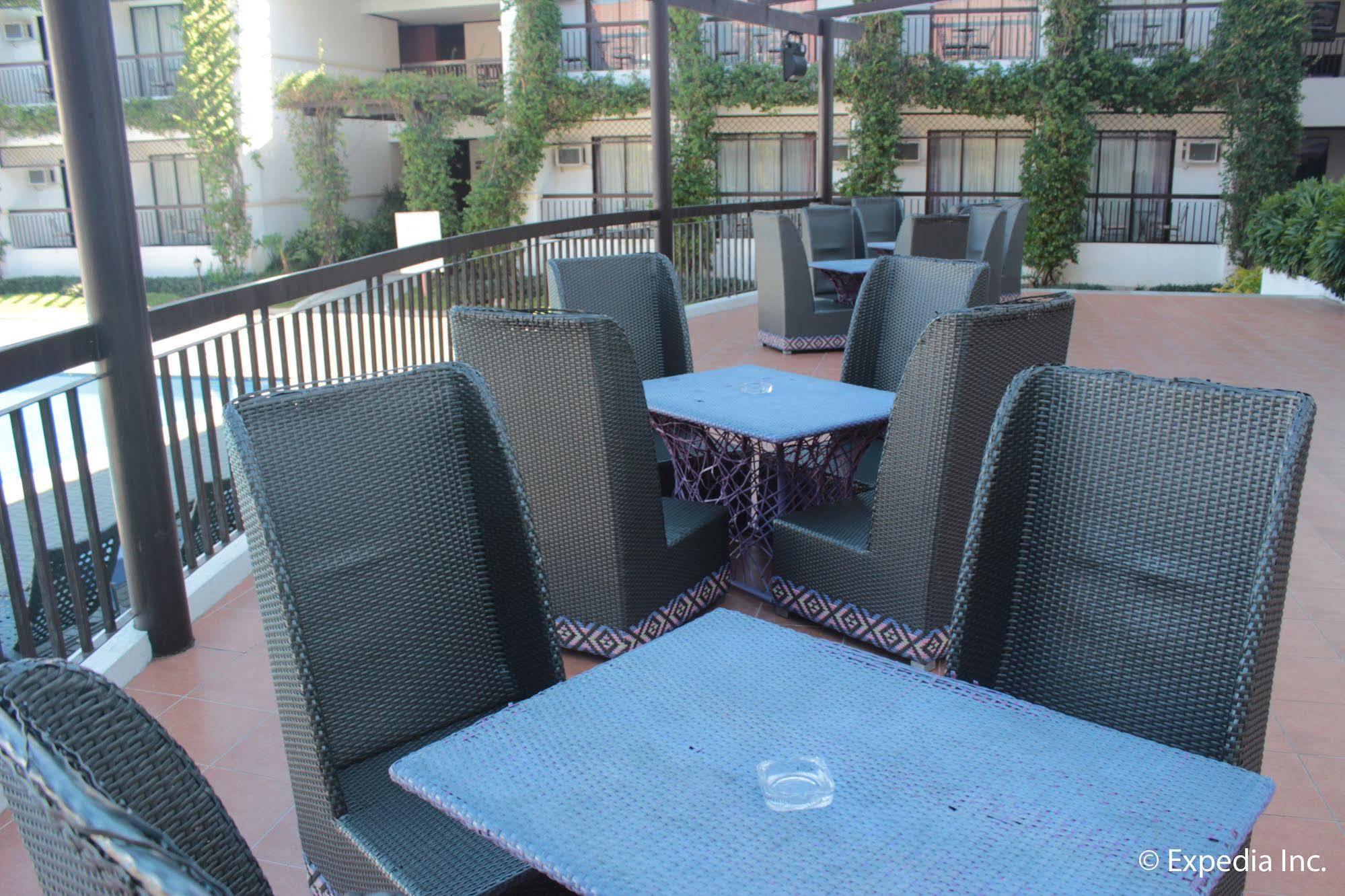Ilocos Norte Hotel & Convention Center Laoag Ngoại thất bức ảnh