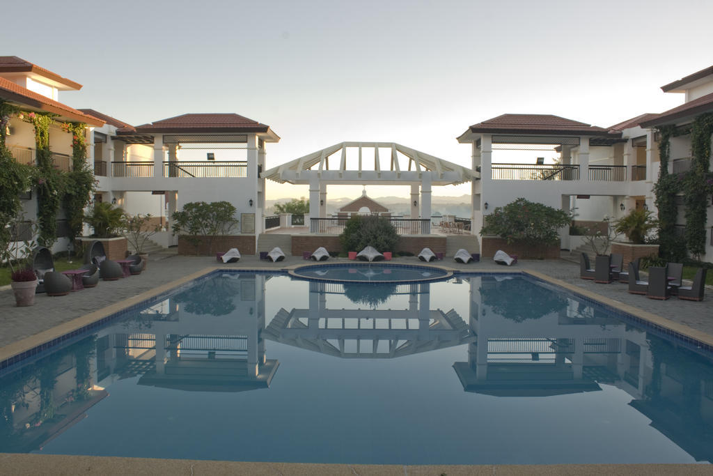 Ilocos Norte Hotel & Convention Center Laoag Ngoại thất bức ảnh