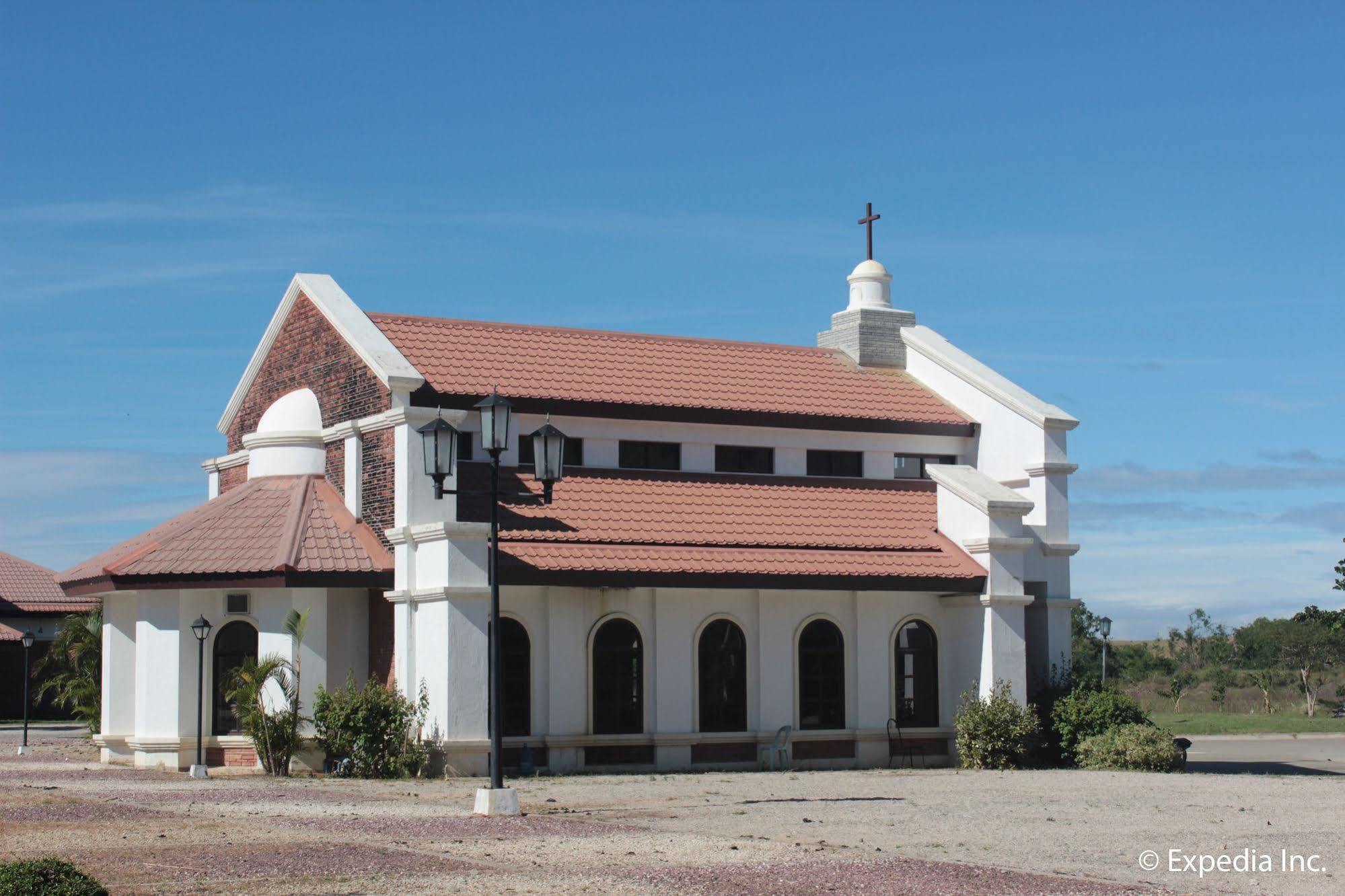 Ilocos Norte Hotel & Convention Center Laoag Ngoại thất bức ảnh